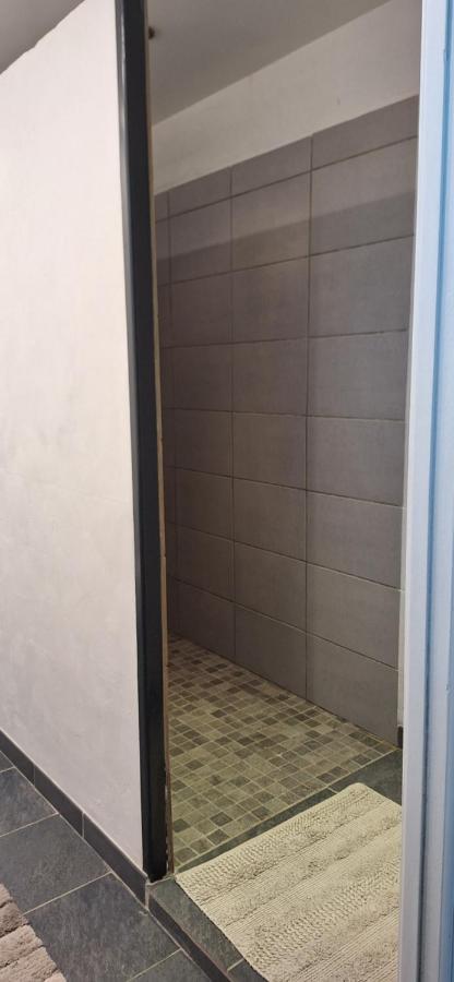 Ferienwohnung Loft En Duplex Au Mas De La Restanque Monteux Exterior foto